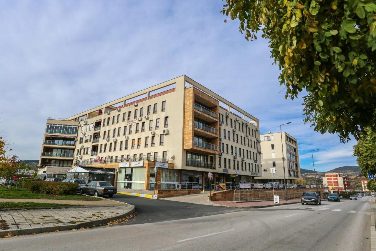 Студия И Стаи За Гости -Жк Пентагон Kŭrdzhali Exterior foto
